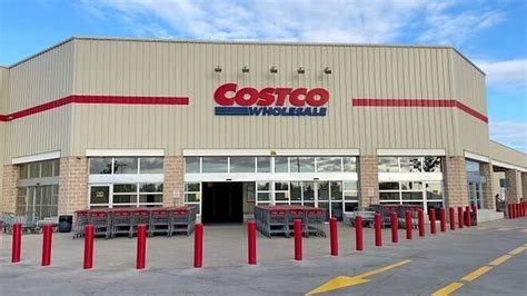 Costco pensacola - The chain just crossed $13 billion of cash on the books, in fact. The last time Costco reached that level, management promptly paid out a special dividend that helped …